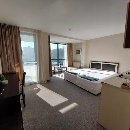 Berlin Golden 3*